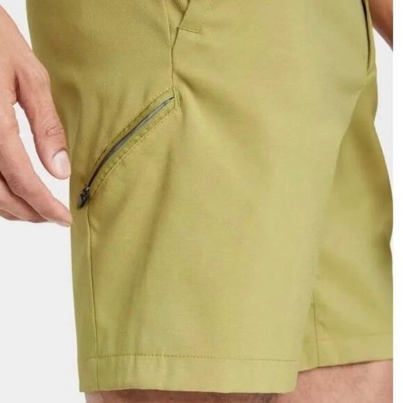 All In Motion Quick Dry Men’s Cargo Khaki Green Shorts Sz. 38 - UPF 50-UV - Picture 1 of 8